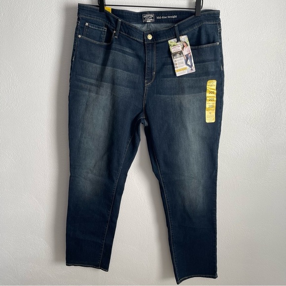 NWT Signature By Levis Gold Women's Size 20 short Mid Rise Straight Cotton Blend - Picture 1 of 10